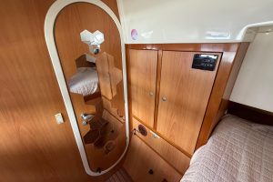 bed, Dolphin 460, catamaran for sale