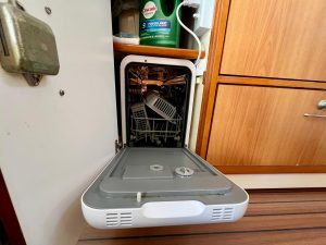 interior, Dolphin 460, catamaran for sale