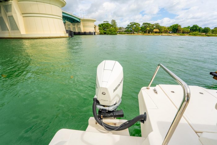 deck, Aquila 36 Sport, power catamaran for sale