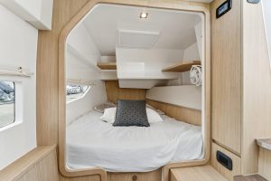 bed, Aquila 36 Sport, power catamaran for sale