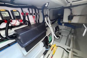 mechanical, Aquila 36 Sport, power catamaran for sale