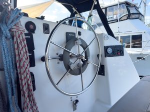 helm, Endeavour 35 Victory, catamaran for sale
