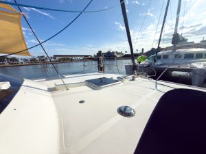 deck, Endeavour 35 Victory, catamaran for sale
