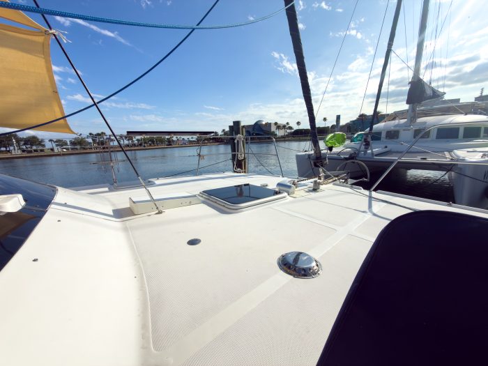 deck, Endeavour 35 Victory, catamaran for sale