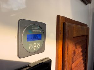 electrical, Endeavour 35 Victory, catamaran for sale