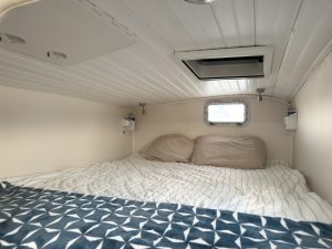 bed, Endeavour 35 Victory, catamaran for sale
