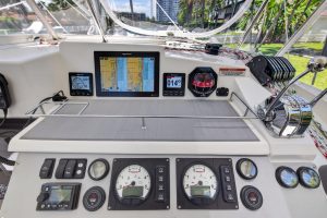 helm, Leopard 40, catamaran for sale