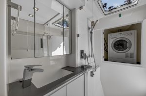 bath, Leopard 40, catamaran for sale