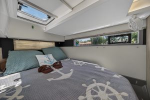 bed, Leopard 40, catamaran for sale