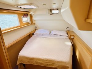 bed, Lagoon 450, catamaran for sale