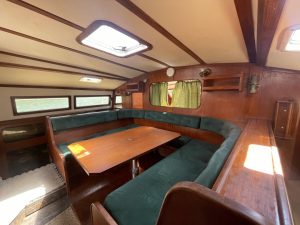 salon, Prout 37 Snowgoose, catamaran for sale