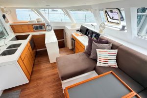 salon, Balance 526, catamaran for sale