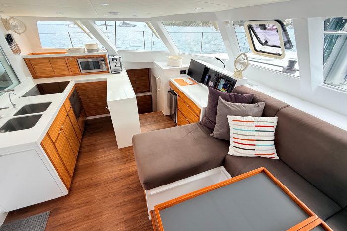 salon, Balance 526, catamaran for sale
