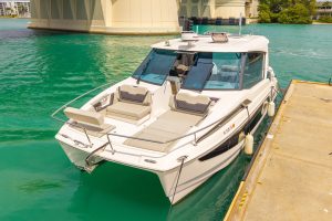 Aquila 36 Sport, power catamaran for sale