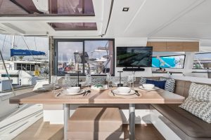 salon, Bali 4.1, catamaran for sale