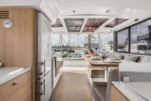 salon, Bali 4.1, catamaran for sale
