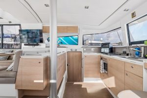 salon, Bali 4.1, catamaran for sale