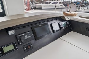helm, Bali 4.1, catamaran for sale