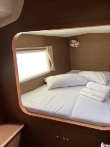 bed, Lagoon 380, catamaran for sale