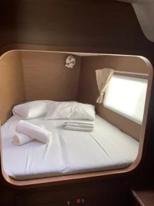 bed, Lagoon 380, catamaran for sale