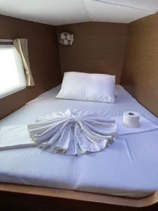 bed, Lagoon 380, catamaran for sale