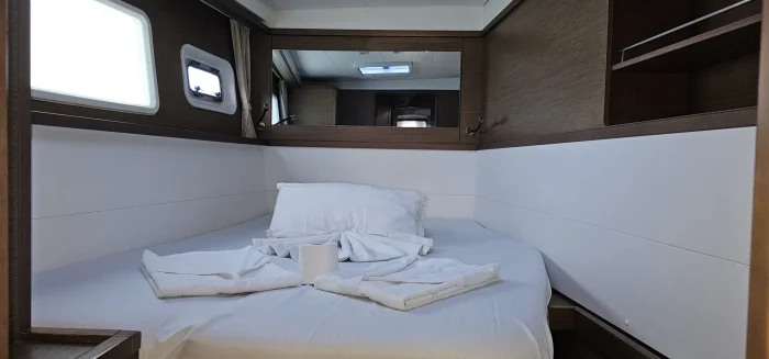 bed, Lagoon 450, catamaran for sale