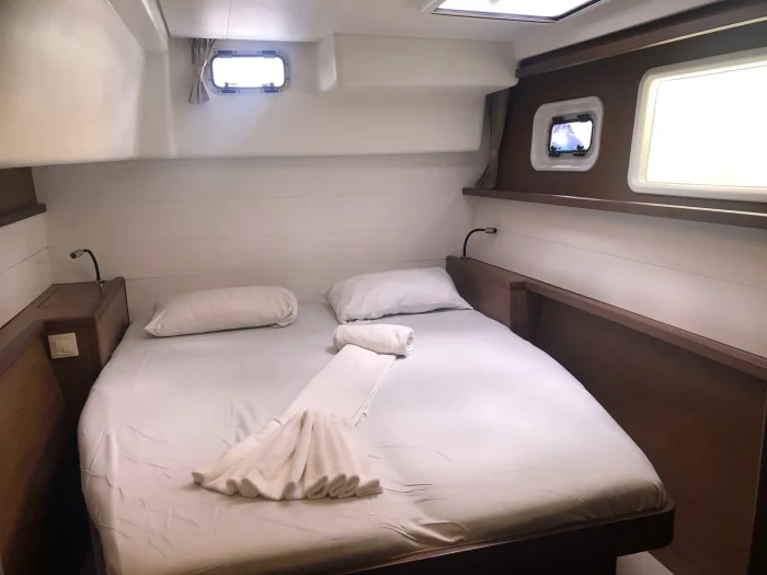 bed, Lagoon 450, catamaran for sale