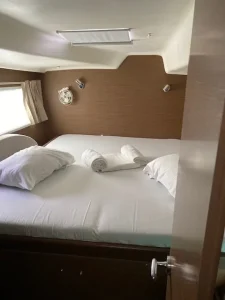 bed, Lagoon 380, catamaran for sale