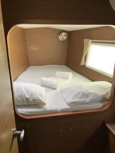 bed, Lagoon 380, catamaran for sale