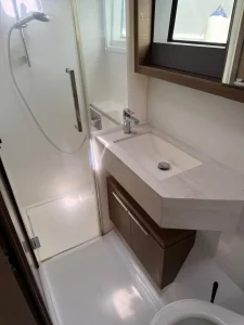 bath, Lagoon 50, catamaran for sale