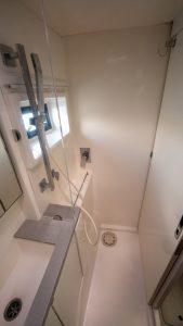 bath, Leopard 40, catamaran for sale
