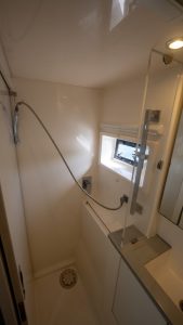 bath, Leopard 40, catamaran for sale