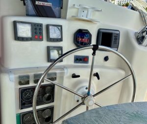 helm, Leopard 38, catamaran for sale