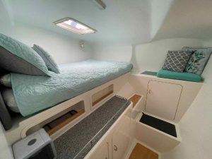 bed, Voyage 440, catamaran for sale