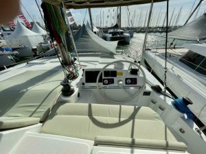 helm, Bali 4.2, catamaran for sale