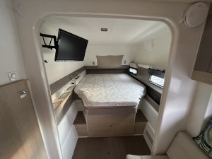 bed, Bali 4.1, catamaran for sale