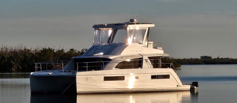 Leopard 43 Powercat, power catamaran for sale