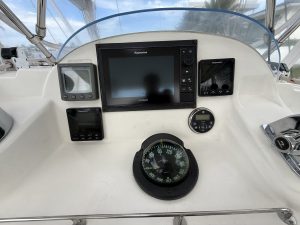 helm, Leopard 46, catamaran for sale