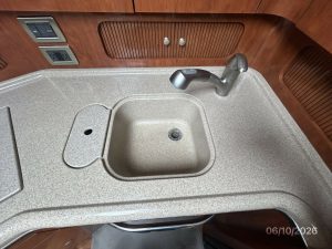 interior, Sea Ray, trawler for sale