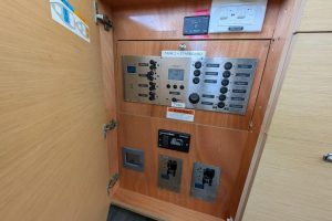 electrical, Lagoon 450, catamaran for sale