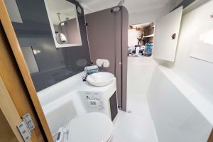 bath, FP 41 Lipari, catamaran for sale