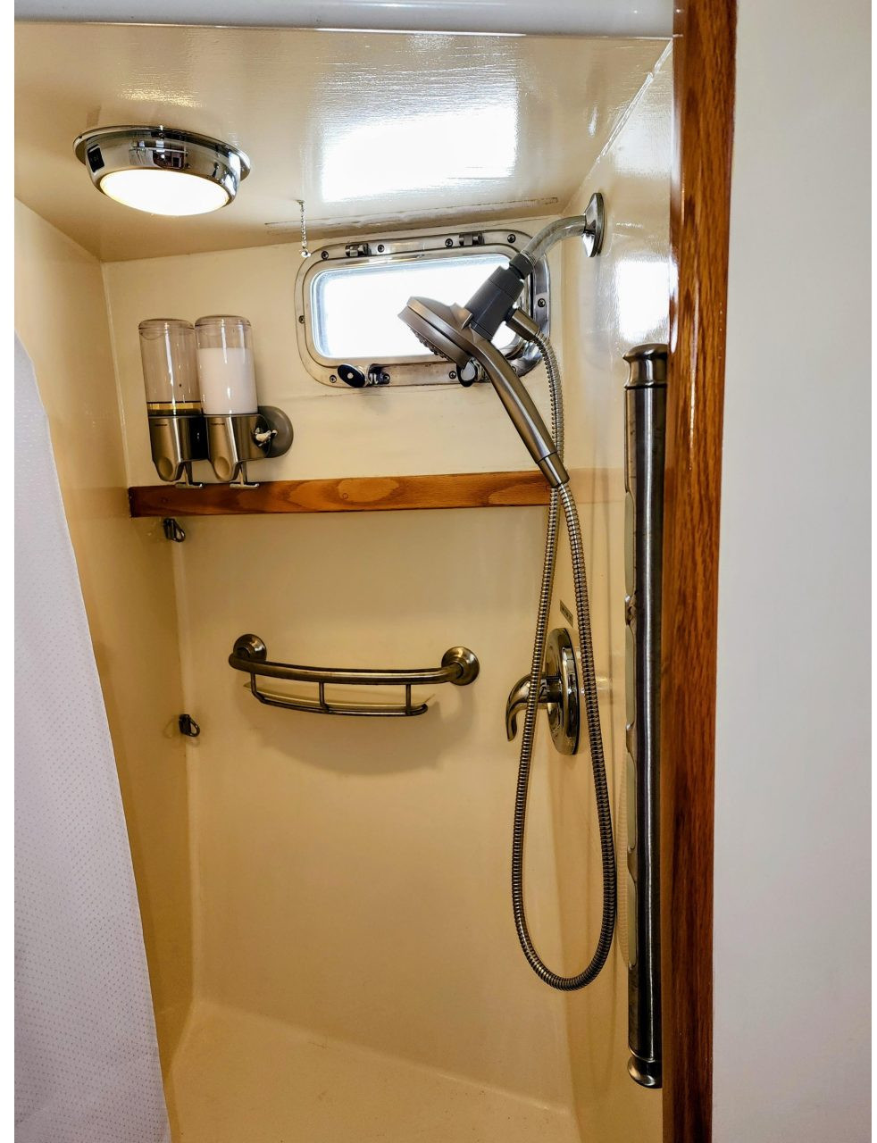 bath, Custom, sailboat for sale