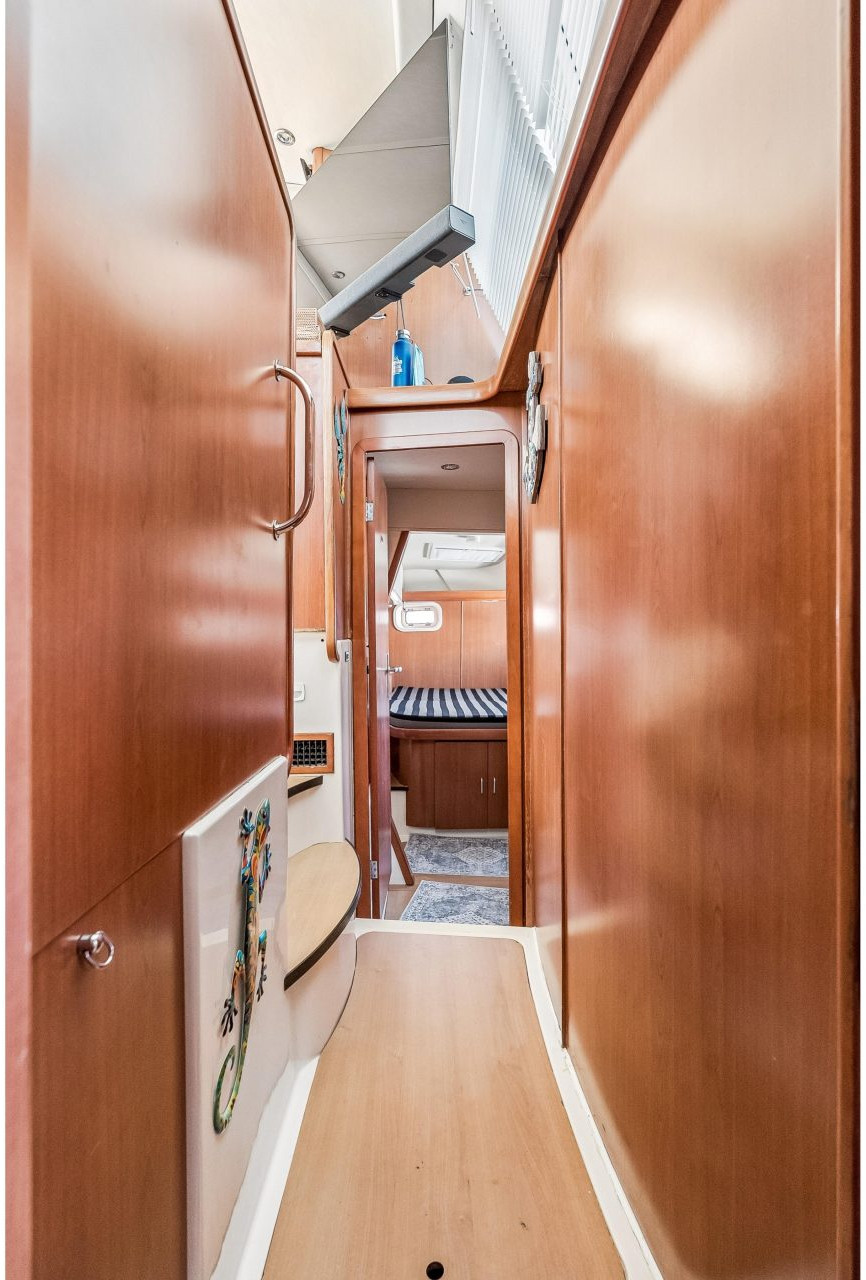 bed, Leopard 46, catamaran for sale