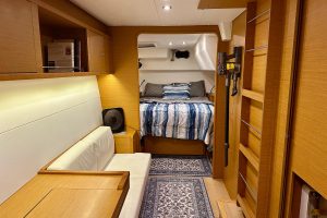 bed, Lagoon 450, catamaran for sale
