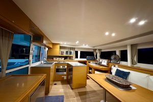 salon, Lagoon 450, catamaran for sale