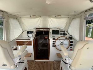 navigation station, MJM, trawler for sale