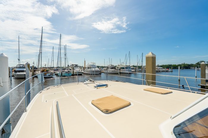 deck, Maine Cat P-47, power catamaran for sale