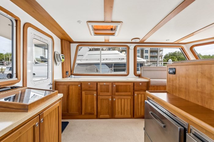 salon, Maine Cat P-47, power catamaran for sale