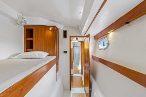 bed, Maine Cat P-47, trawler for sale