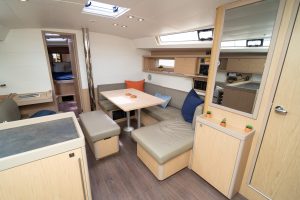 salon, Beneteau 45 Oceanis, sailboat for sale